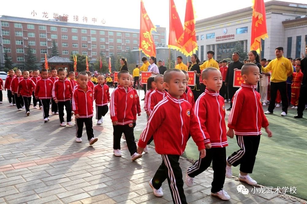 嵩山少林寺小龙武术学校的学员