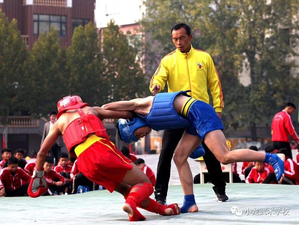 嵩山少林小龙武校
