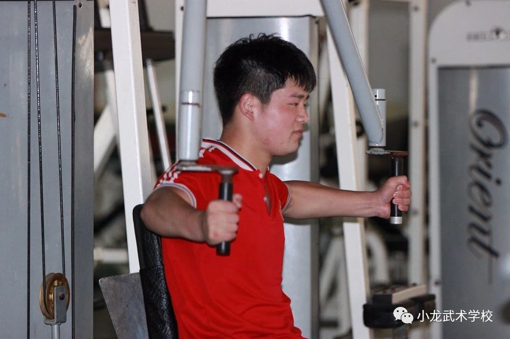 嵩山少林小龙武校