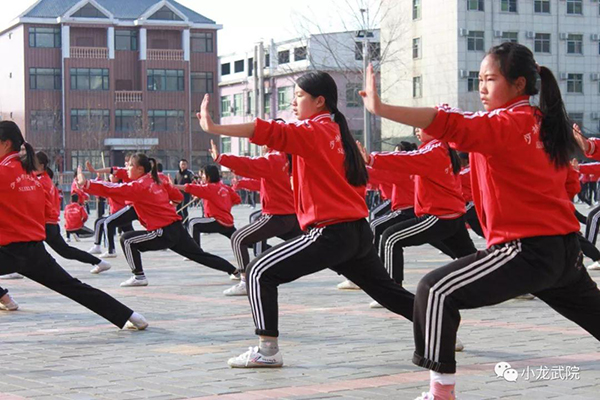 嵩山少林寺武术学校如何处理师生与同学之间的关系???(图1) 嵩山少林文武学校招生