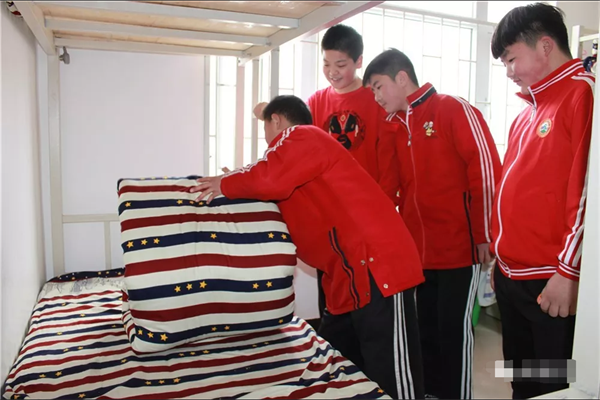 嵩山少林寺文武学校招生和学费