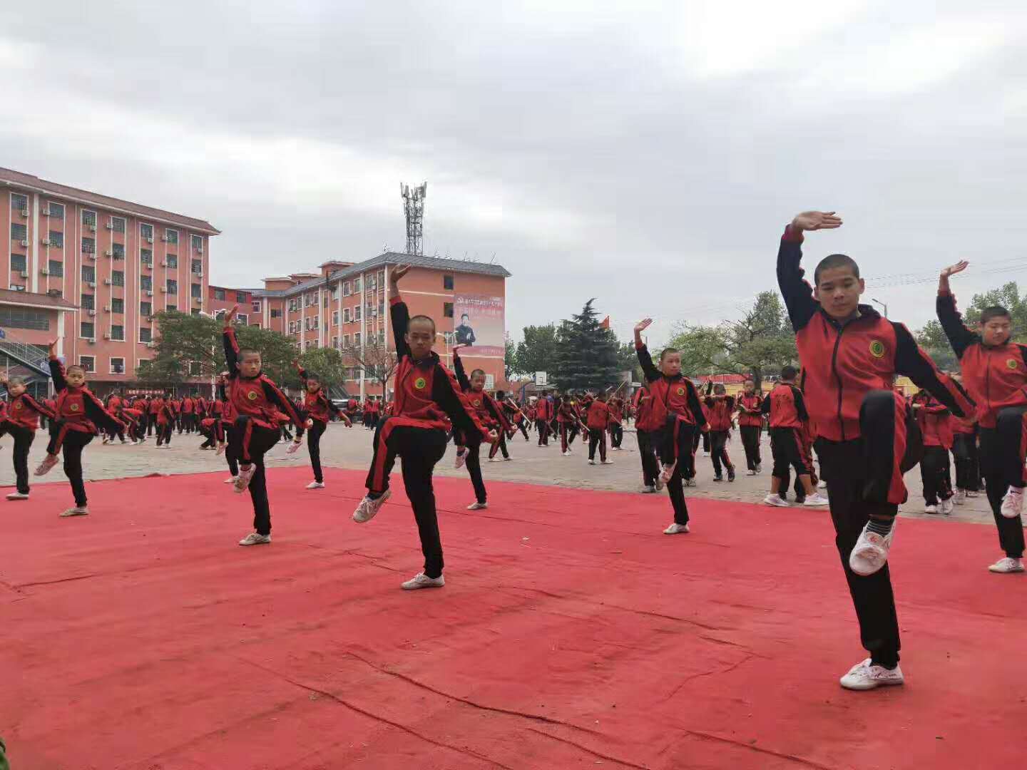 嵩山少林寺武术学校学员日常练功—随手拍