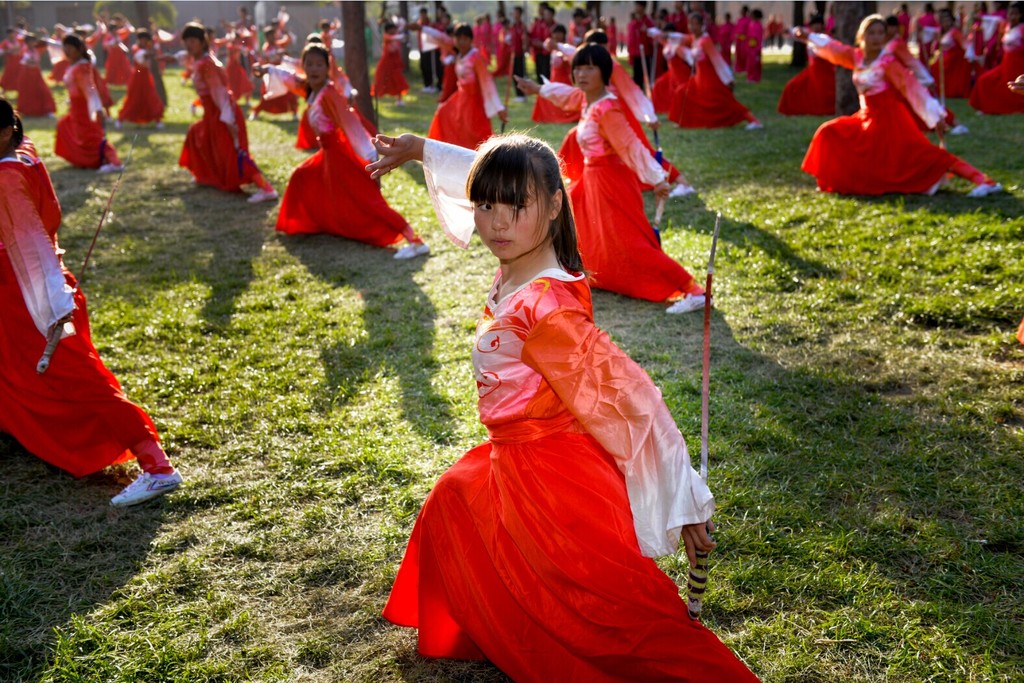 少林寺武校女生习武现场