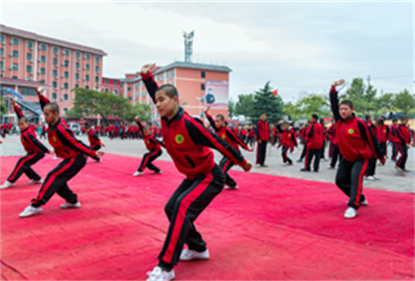 嵩山少林文武学校